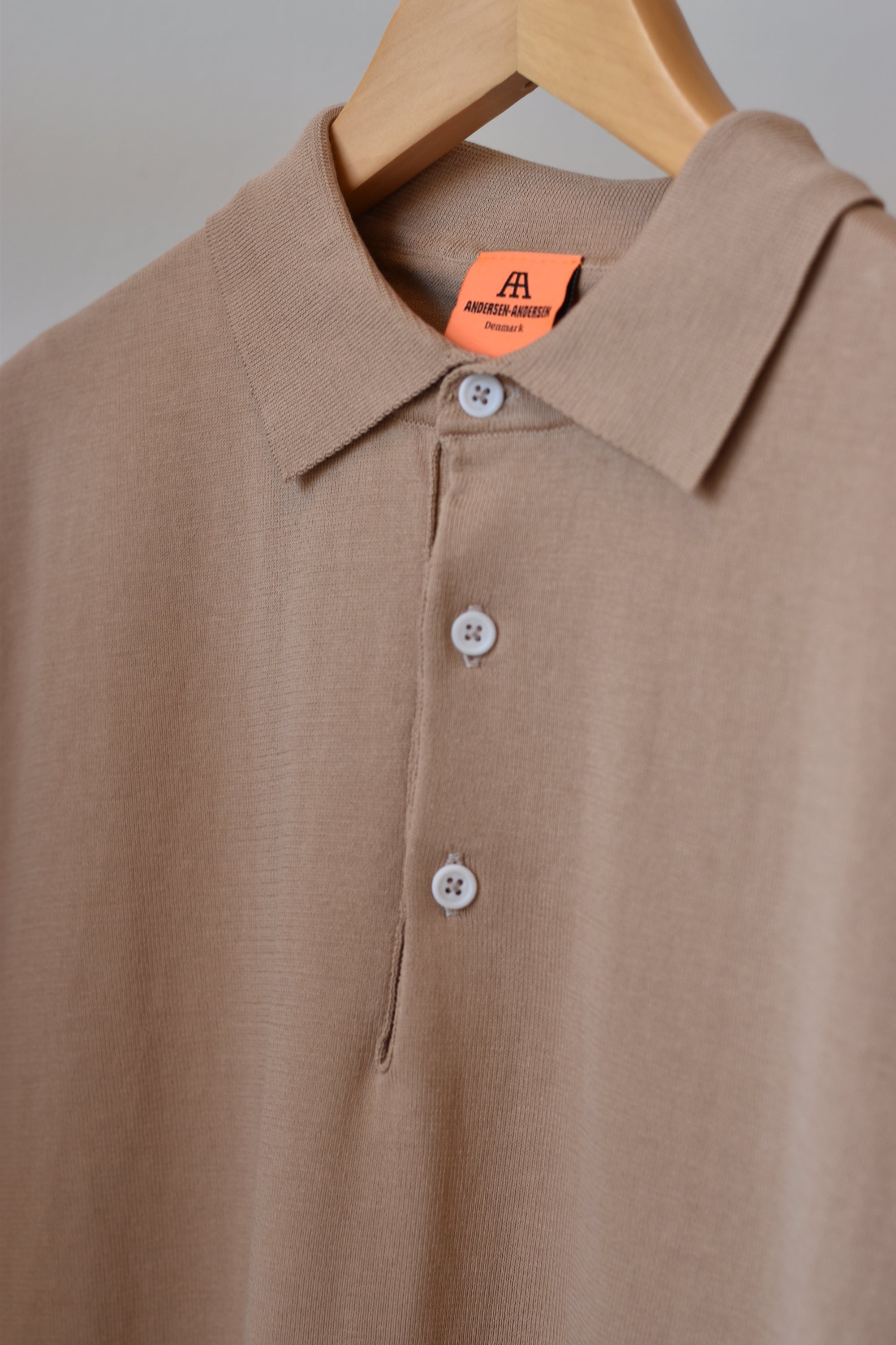 Polo Short in Camel